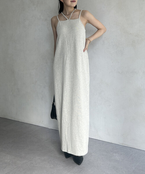 Thevon（ゼボン）の「ホルターネックカップ付きナローキャミワンピース（ワンピース・レディース・ブラック/モカ/ライトグレー・S/M）」の9枚目の写真