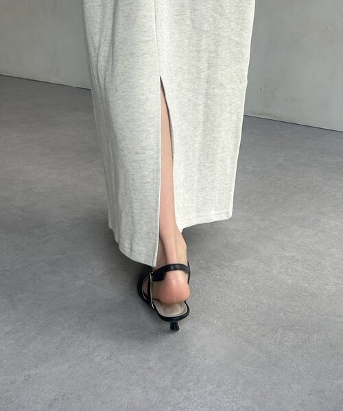 Thevon（ゼボン）の「ホルターネックカップ付きナローキャミワンピース（ワンピース・レディース・ブラック/モカ/ライトグレー・S/M）」の10枚目の写真