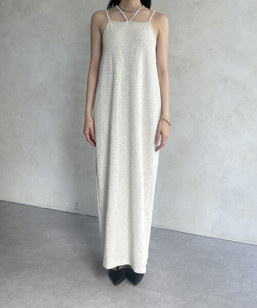 Thevon（ゼボン）の「ホルターネックカップ付きナローキャミワンピース（ワンピース・レディース・ブラック/モカ/ライトグレー・S/M）」の12枚目の写真