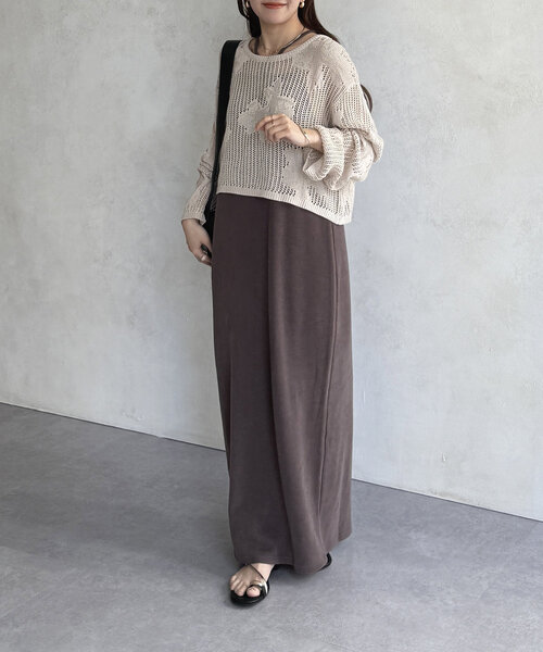 Thevon（ゼボン）の「ホルターネックカップ付きナローキャミワンピース（ワンピース・レディース・ブラック/モカ/ライトグレー・S/M）」の15枚目の写真