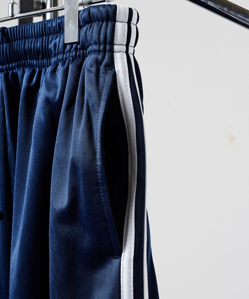MAGASIN DE MODE Brew（マガジンデモードブリュー）の「【MAGASIN DE MODE Brew】トリコット2ライン フルZIP上下セット STS（ジャージ・メンズ・ブラック系1/ネイビー系1/グレー系1/ブラック系その他2・M/L/LL）」の19枚目の写真