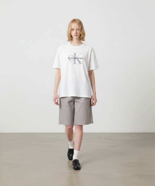 Calvin Klein(カルバン・クライン)の「Calvin Klein/ SS HERO MONOLOGO TEE 20S ロゴTシャツ 秋服 冬服(Tシャツ/カットソー・メンズ・ブラック/ホワイト・S/M/L/XL)」の12枚目の写真