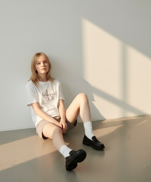 Calvin Klein(カルバン・クライン)の「Calvin Klein/ SS HERO MONOLOGO TEE 20S ロゴTシャツ 秋服 冬服(Tシャツ/カットソー・メンズ・ブラック/ホワイト・S/M/L/XL)」の9枚目の写真