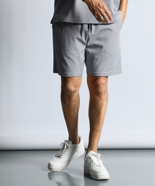 The DUFFER of ST.GEORGE(ザダファーオブセントジョージ)の「COOLMAX 2LAYERS RELAX FIT NARROW BORDER SHORTS:セットアップ 2層構造 吸水速乾クールマックス リラックスフィット ナローボーダーショーツ(その他パンツ・メンズ・ネイビー/ライトグレー/ダークグレー・X-LARGE/MEDIUM/LARGE)」の3枚目の写真