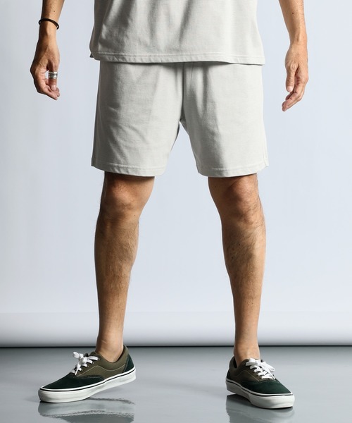 The DUFFER of ST.GEORGE(ザダファーオブセントジョージ)の「COOLMAX 2LAYERS RELAX FIT NARROW BORDER SHORTS:セットアップ 2層構造 吸水速乾クールマックス リラックスフィット ナローボーダーショーツ(その他パンツ・メンズ・ネイビー/ライトグレー/ダークグレー・X-LARGE/MEDIUM/LARGE)」の4枚目の写真