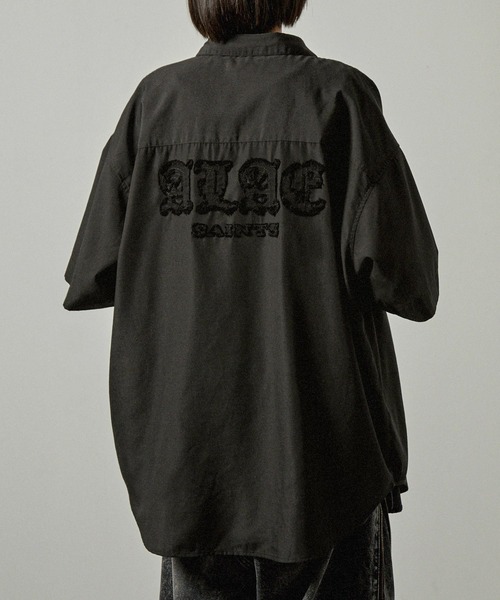 Alfred Alex(アルフレッドアレックス)の「【Alfred Alex】ヴィンテージメイクダメージパッチロゴ半袖シャツ(シャツ/ブラウス・メンズ・ブラック/チャコール/ダークブルー・S/M/L)」の12枚目の写真