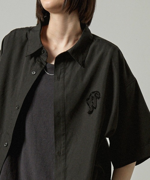 Alfred Alex(アルフレッドアレックス)の「【Alfred Alex】ヴィンテージメイクダメージパッチロゴ半袖シャツ(シャツ/ブラウス・メンズ・ブラック/チャコール/ダークブルー・S/M/L)」の13枚目の写真