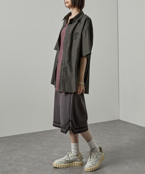 Alfred Alex(アルフレッドアレックス)の「【Alfred Alex】ヴィンテージメイクダメージパッチロゴ半袖シャツ(シャツ/ブラウス・メンズ・ブラック/チャコール/ダークブルー・S/M/L)」の18枚目の写真