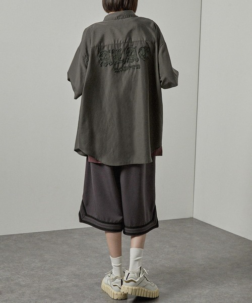 Alfred Alex(アルフレッドアレックス)の「【Alfred Alex】ヴィンテージメイクダメージパッチロゴ半袖シャツ(シャツ/ブラウス・メンズ・ブラック/チャコール/ダークブルー・S/M/L)」の20枚目の写真