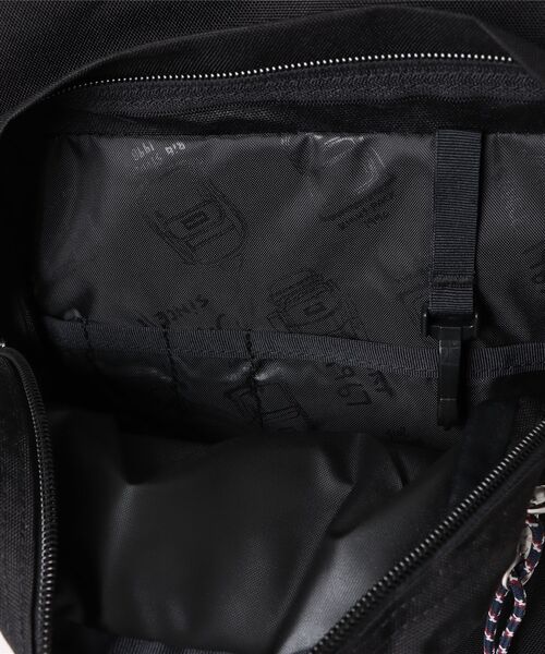 JANSPORT(ジャンスポーツ)の「【JANSPORT/ジャンスポーツ】COOL STUDENT/ナイロン34リッターリュックサック・バックパック(バックパック/リュック・メンズ・ネイビー/アイボリー/スモークピンク/ブラック/エンジ・FREE)」の9枚目の写真