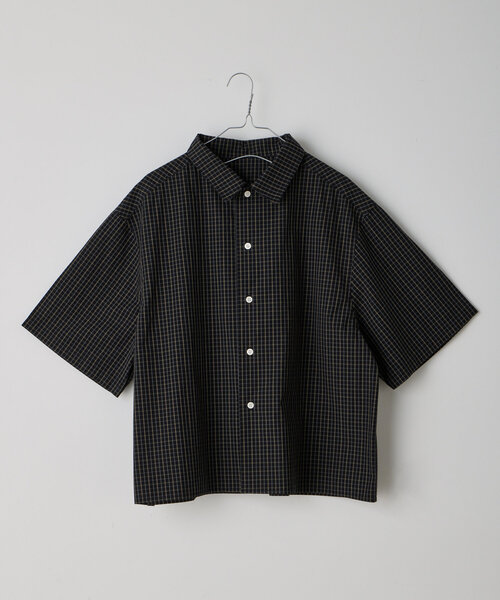 WHIMSIC（ウィムジック）の「*【WHIMSIC】ショートレングスチェックシャツ（シャツ/ブラウス・レディース・ブラック/ライトベージュ/ブルー・FREE）」の12枚目の写真