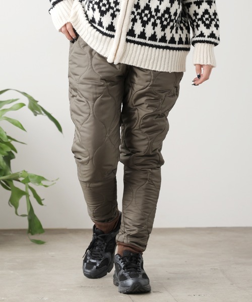 ROOPTOKYO(ループトウキョウ)の「ROOPTOKYO by みー キルティングミリタリーイージーパンツ テーパード ミリタリーパンツ(カーゴパンツ・レディース・ブラック/カーキ・S/M)」の1枚目の写真