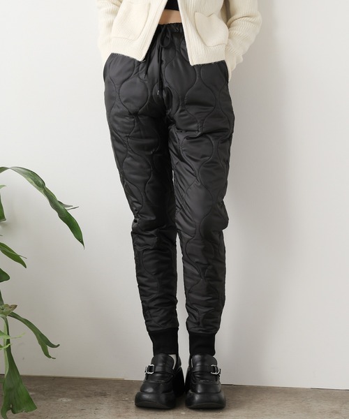 ROOPTOKYO(ループトウキョウ)の「ROOPTOKYO by みー キルティングミリタリーイージーパンツ テーパード ミリタリーパンツ(カーゴパンツ・レディース・ブラック/カーキ・S/M)」の2枚目の写真