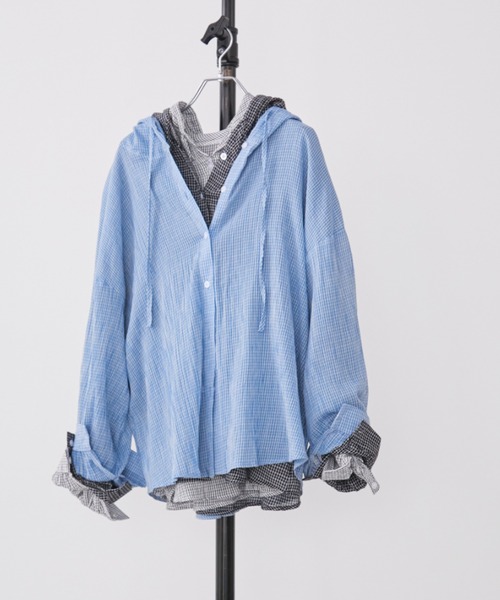 Auntie Rosa Holiday（アンティローザホリデー）の「オーバーサイズチェックフーディシャツ（シャツ/ブラウス・レディース・ブルー/ブラック/アイボリー・FREE）」の5枚目の写真
