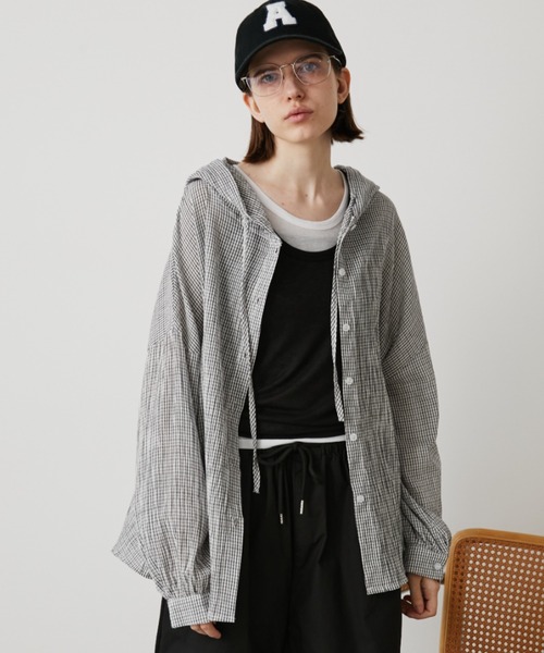 Auntie Rosa Holiday（アンティローザホリデー）の「オーバーサイズチェックフーディシャツ（シャツ/ブラウス・レディース・ブルー/ブラック/アイボリー・FREE）」の18枚目の写真