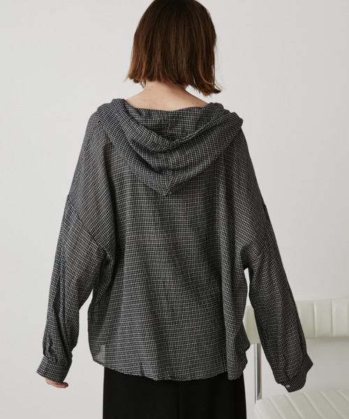 Auntie Rosa Holiday（アンティローザホリデー）の「オーバーサイズチェックフーディシャツ（シャツ/ブラウス・レディース・ブルー/ブラック/アイボリー・FREE）」の10枚目の写真