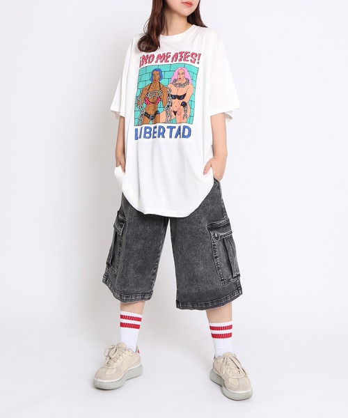 PUNYUS（プニュズ）の「LIBERTADビッグＴシャツ（Tシャツ/カットソー・レディース・ブラック/ホワイト・3/4）」の4枚目の写真