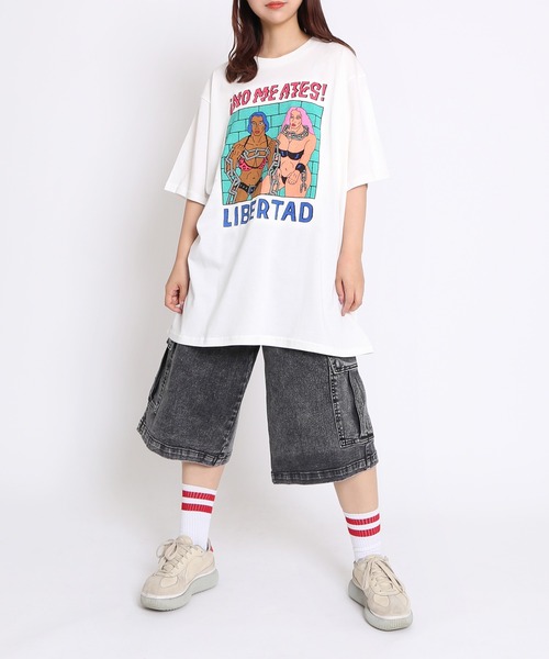 PUNYUS（プニュズ）の「LIBERTADビッグＴシャツ（Tシャツ/カットソー・レディース・ブラック/ホワイト・3/4）」の9枚目の写真