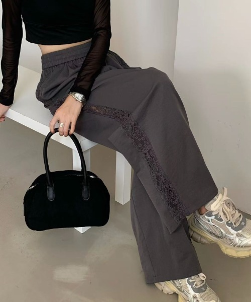 LADY LIKE(レディライク)の「サイドレースワイドイージーパンツ(その他パンツ・レディース・アイボリー/ブラック/チャコールグレー・M)」の1枚目の写真