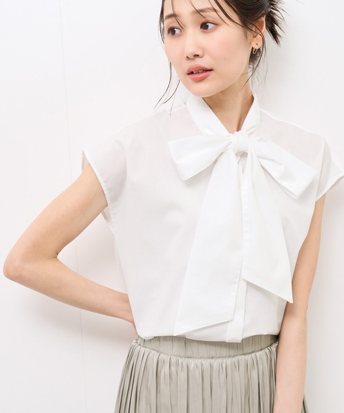 ROPE' PICNIC(ロペピクニック)の「【防シワ】リボンフレンチスリーブシャツ(シャツ/ブラウス・レディース・ブルー/オフホワイト/サックスブルー/イエロー・38)」の11枚目の写真