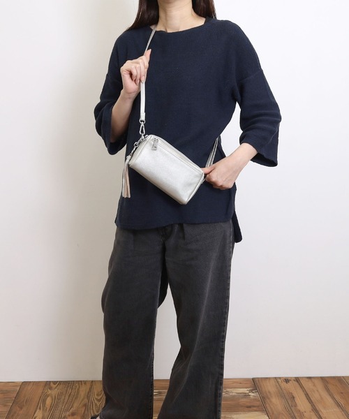 BACKYARD FAMILY(バックヤードファミリー)の「COOCO シュリンクレザー 横型ミニショルダーバッグ(ショルダーバッグ・レディース・ブラック/ブラウン/レッド/シルバー/オフホワイト/グレー/パープル・FREE)」の9枚目の写真