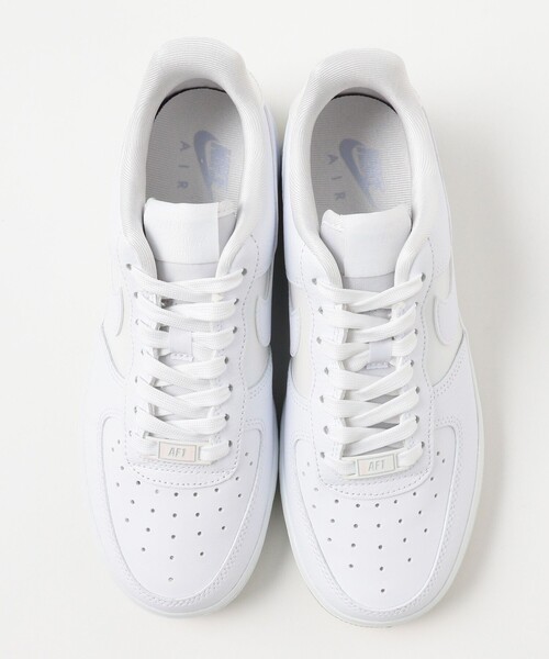 NIKE(ナイキ)の「NIKE / エア フォース 1 '07(スニーカー・レディース・ホワイト・23.5cm/24.5cm/24.0cm/25.0cm/23.0cm)」の6枚目の写真