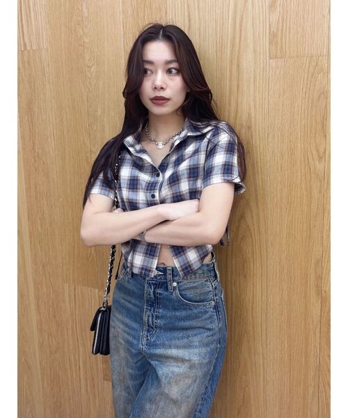 EVRIS（エヴリス）の「ワンポイントドロストショートシャツ（シャツ/ブラウス・レディース・その他1/イエロー/ホワイト・FREE）」の21枚目の写真