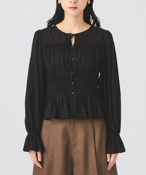 Ray BEAMS（レイビームス）の「シャーリング リボン クルーネック ブラウス（シャツ/ブラウス・レディース・ホワイト/ブラック・ONE SIZE）」の13枚目の写真