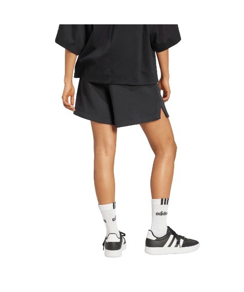 adidas(アディダス)の「アディダス adidas ALL SZN ソフト ラックス ルーズ ショーツ(その他パンツ・レディース・ホワイト/ブラック・S/M/L)」の8枚目の写真