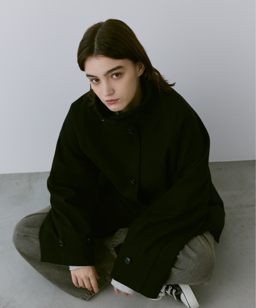 flaner(フラネ)の「Loose soutien collar middle coat / ルーズステンカラーミドルコート(ステンカラーコート・レディース・ブラック/ダークブラウン・LARGE/MEDIUM)」の5枚目の写真