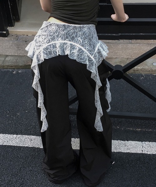 VEILA(ヴェイラ)の「フリルレースレイヤードタックワイドパンツ カーゴパンツ(その他パンツ・レディース・ブラック・S/M/L)」の9枚目の写真