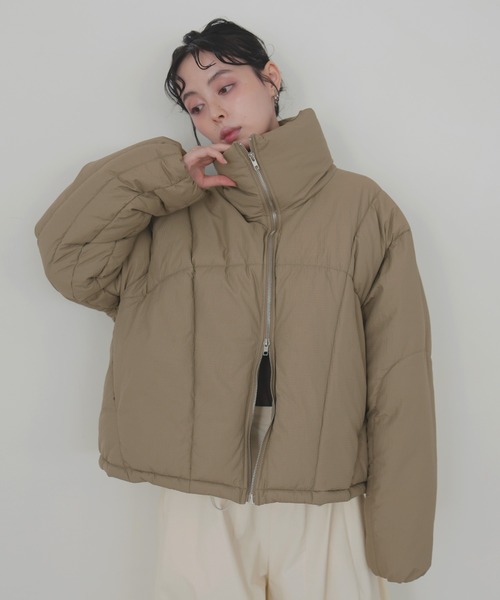 LIAN(リアン)の「チェックファイバーショートダウン(ダウンジャケット/コート・レディース・グレイッシュベージュ/ブラック/アイボリー/ブラウン・FREE)」の10枚目の写真