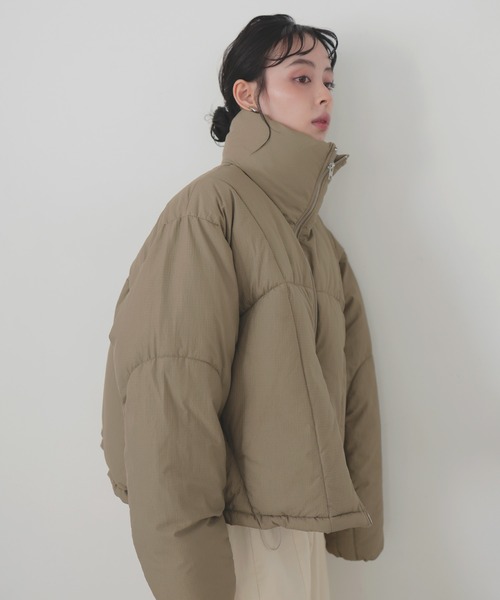 LIAN(リアン)の「チェックファイバーショートダウン(ダウンジャケット/コート・レディース・グレイッシュベージュ/ブラック/アイボリー/ブラウン・FREE)」の11枚目の写真