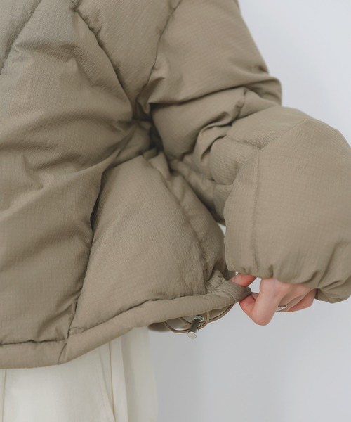 LIAN(リアン)の「チェックファイバーショートダウン(ダウンジャケット/コート・レディース・グレイッシュベージュ/ブラック/アイボリー/ブラウン・FREE)」の16枚目の写真