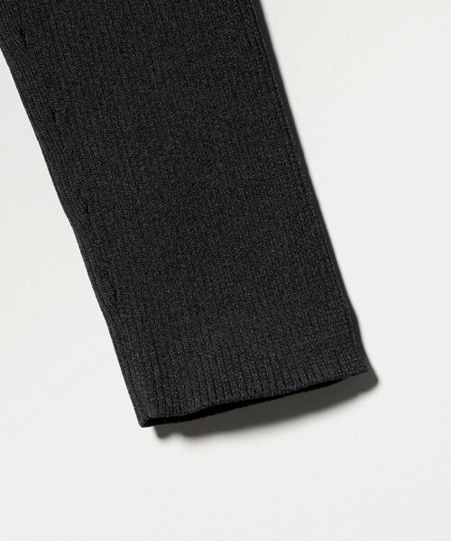 UNITED ARROWS（ユナイテッドアローズ）の「ギャザー オフショルダー 7分袖ニット ‐ウォッシャブル‐（ニット/セーター・レディース・ダークグレー/オフホワイト/ブラック・FREE）」の22枚目の写真