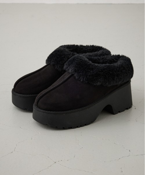 AZUL by moussy(アズールバイマウジー)の「厚底ムートンヒールデザインスリッポン(スリッポン・レディース・ブラック/ブラウン/ベージュ・SMALL/MEDIUM/LARGE)」の1枚目の写真