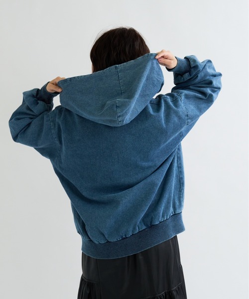 A.D.C.L.(エーディーシーエル)の「フード付き フルジップ デニムジャケット(Gジャン)(デニムジャケット・レディース・ブラック/ブルー・M/L)」の6枚目の写真