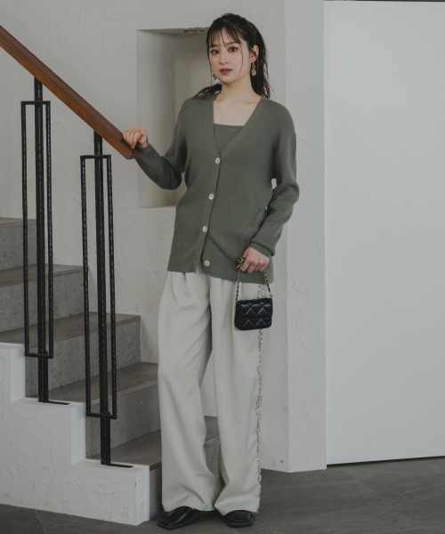 slattgir（スラットジール）の「高身長　ニットアンサンブル（カーディガン＋キャミソール）（セットアップ対応）（トールサイズ）Essenave（ニット/セーター・レディース・ブラック/ベージュ/カーキ・TM/TL/TLL/T3L）」の4枚目の写真