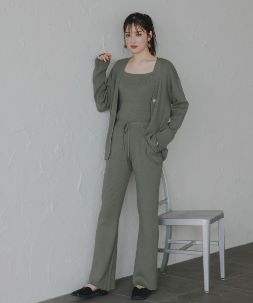 slattgir（スラットジール）の「高身長　ニットアンサンブル（カーディガン＋キャミソール）（セットアップ対応）（トールサイズ）Essenave（ニット/セーター・レディース・ブラック/ベージュ/カーキ・TM/TL/TLL/T3L）」の9枚目の写真