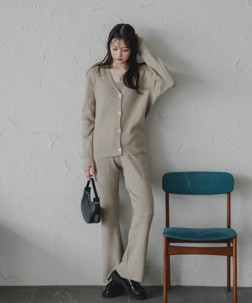 slattgir（スラットジール）の「高身長　ニットアンサンブル（カーディガン＋キャミソール）（セットアップ対応）（トールサイズ）Essenave（ニット/セーター・レディース・ブラック/ベージュ/カーキ・TM/TL/TLL/T3L）」の15枚目の写真