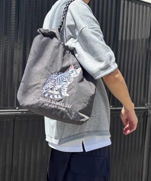 cepo(セポ)の「【WEB限定】アニマル刺繍コードトートバッグ(トートバッグ・レディース・グリーン系1/ベージュ系1/グレー系1/チャコール/ブルー系1/ブルー系2/グレー系2/ベージュ系2・FREE)」の18枚目の写真