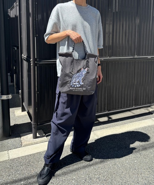 cepo(セポ)の「【WEB限定】アニマル刺繍コードトートバッグ(トートバッグ・レディース・グリーン系1/ベージュ系1/グレー系1/チャコール/ブルー系1/ブルー系2/グレー系2/ベージュ系2・FREE)」の19枚目の写真