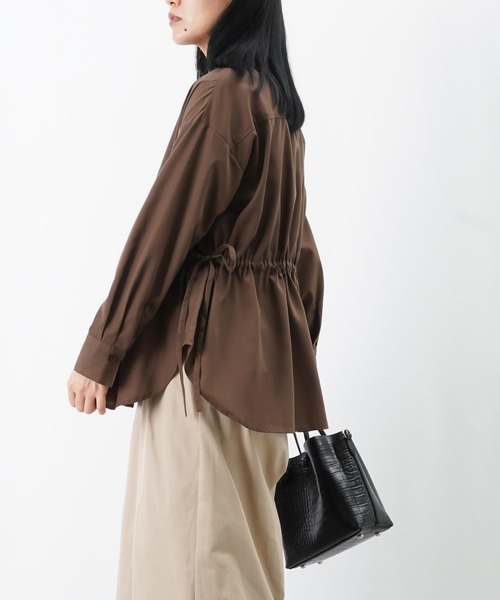 LUCA/LADY LUCK LUCA（ルカ/レディラックルカ）の「LC/LLL ドロストシャツ（シャツ/ブラウス・レディース・オフホワイト/ブラック/ブラウン・FREE）」の22枚目の写真