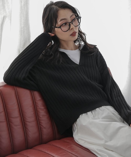 AMELY（エミリー）の「スキッパーデザインニットトップス（ニット/セーター・レディース・アイボリー/グレー/ブラック/モスグリーン/ブラウン・フリー）」の3枚目の写真