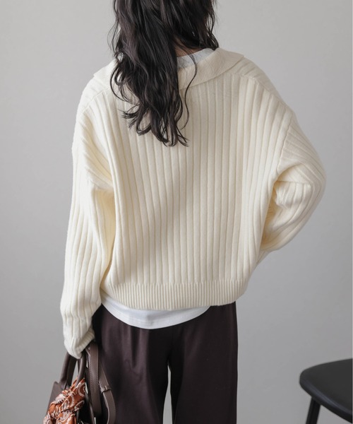 AMELY（エミリー）の「スキッパーデザインニットトップス（ニット/セーター・レディース・アイボリー/グレー/ブラック/モスグリーン/ブラウン・フリー）」の7枚目の写真