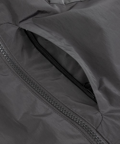 DIME（ダイム）の「Dime/ダイム/TAFFETA WINDBREAKER（ナイロンジャケット・メンズ・グレー/ブラック・L/M）」の4枚目の写真