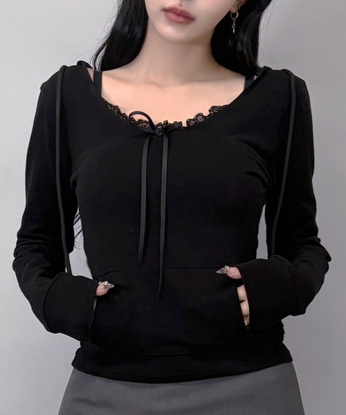 FOLLOWIN(フォロウィン)の「3color/レースリボン付きフーディートップス(Tシャツ/カットソー・レディース・ブラック/ホワイト/グレー・FREE)」の2枚目の写真