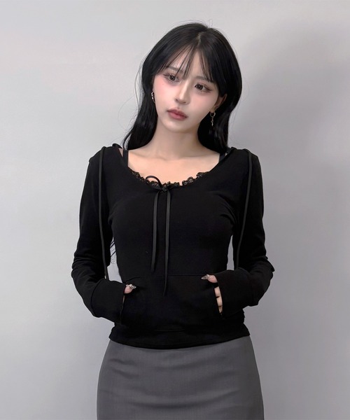 FOLLOWIN(フォロウィン)の「3color/レースリボン付きフーディートップス(Tシャツ/カットソー・レディース・ブラック/ホワイト/グレー・FREE)」の16枚目の写真