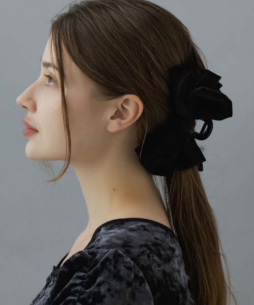 LA MUe(ラミュー)の「【LA MUE】ベロアリボンバンスクリップ(バレッタ/ヘアクリップ・レディース・ブラウン/ピンク/ブラック・FREE)」の5枚目の写真