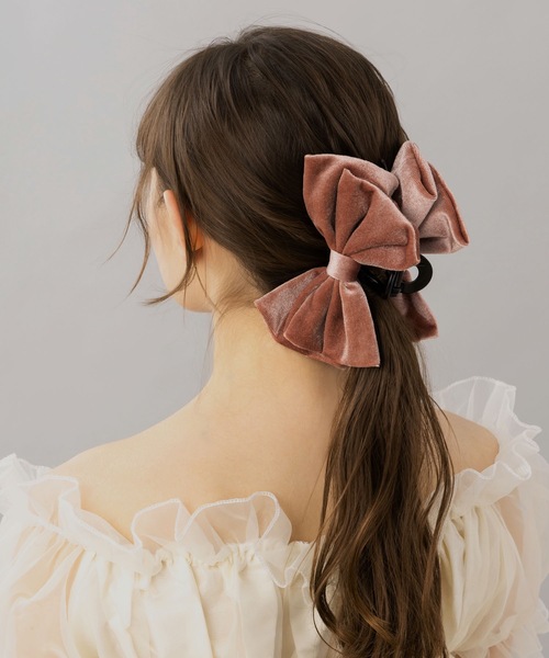 LA MUe(ラミュー)の「【LA MUE】ベロアリボンバンスクリップ(バレッタ/ヘアクリップ・レディース・ブラウン/ピンク/ブラック・FREE)」の17枚目の写真